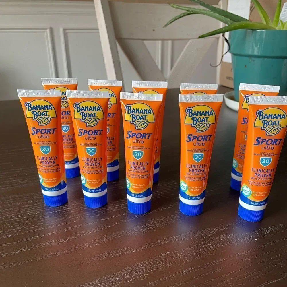 Banana Boat Sport Ultra 30 SPF Travel Sized Sun Screen set of 10!